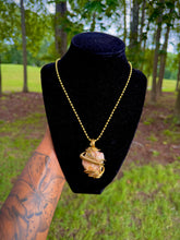 Load image into Gallery viewer, Radiant Necklace (Sun Stone)