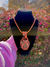 Load image into Gallery viewer, Clear Path Neck Peace (Prehnite)