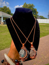 Load image into Gallery viewer, Flourishing Spirit Necklace (Emerald)