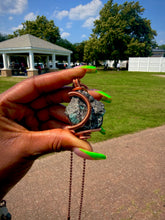 Load image into Gallery viewer, Flourishing Spirit Necklace (Emerald)
