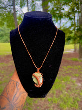 Load image into Gallery viewer, Aligned Necklace (Green Calcite)
