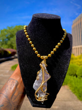 Load image into Gallery viewer, Crowned Awareness Neck Peace (Amethyst)

