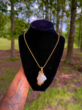 Load image into Gallery viewer, Clear Intent Necklace (Quartz)
