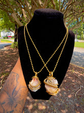 Load image into Gallery viewer, Radiant Necklace (Sun Stone)
