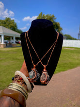 Load image into Gallery viewer, Flourishing Spirit Necklace (Emerald)
