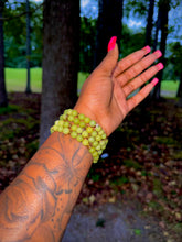 Load image into Gallery viewer, Green Jade Bracelet

